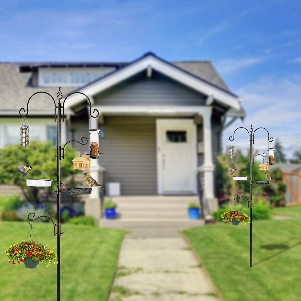 MIXXIDEA Deluxe Bird Feeding Station with adjustable top hooks for versatile placement