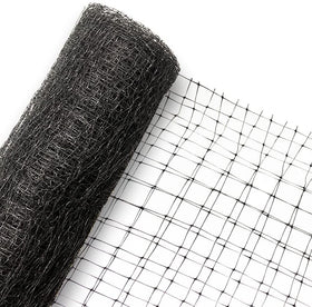 Mklsit UV-stabilised netting designed for long-lasting garden protection.