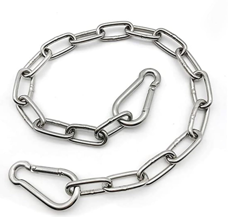 MIKMAYTOO heavy-duty chain close-up, highlighting rugged links for safe punching bag hangs