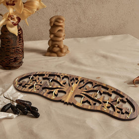 MOASIOP versatile decor doubles as storage for keys or kitchen tools.