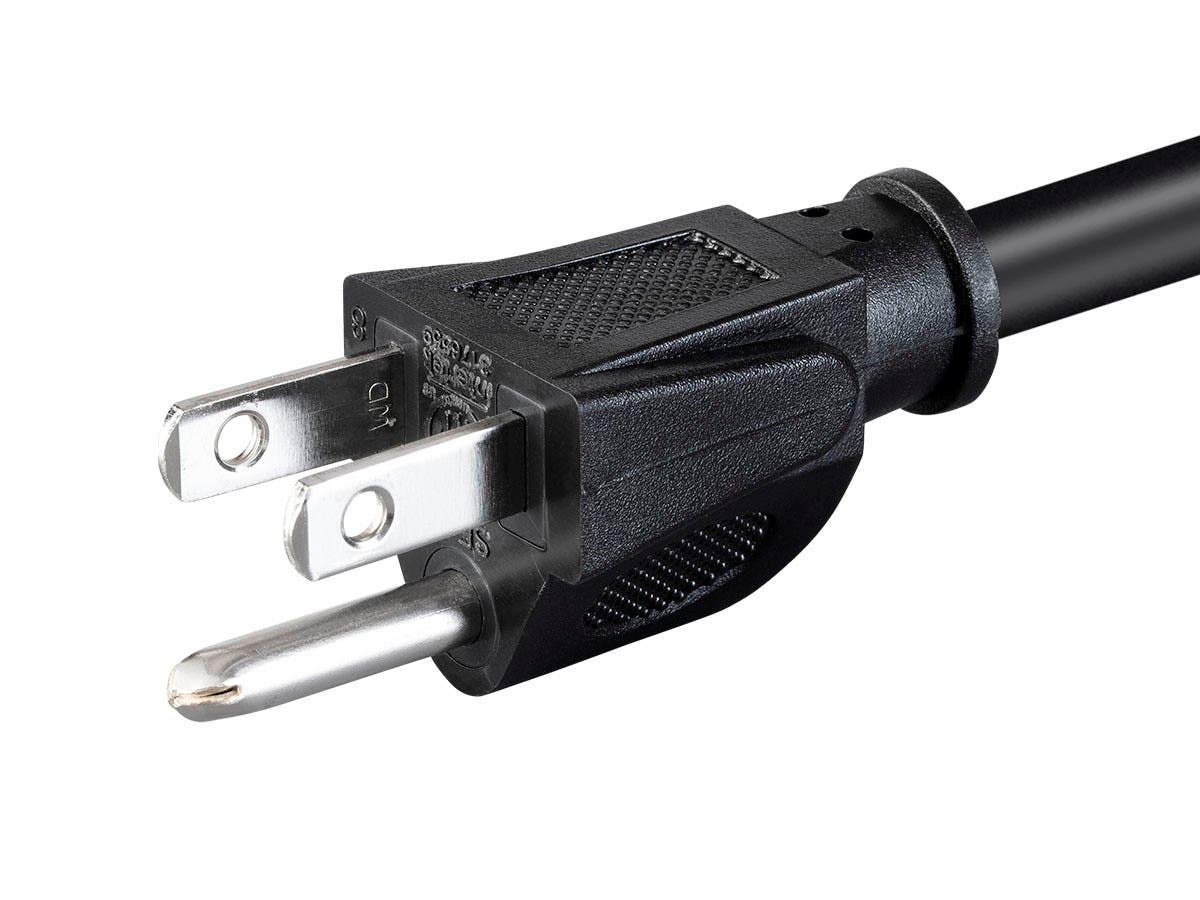 Monoprice IEC 60320 C15 female connector ready to mate with C16 devices.