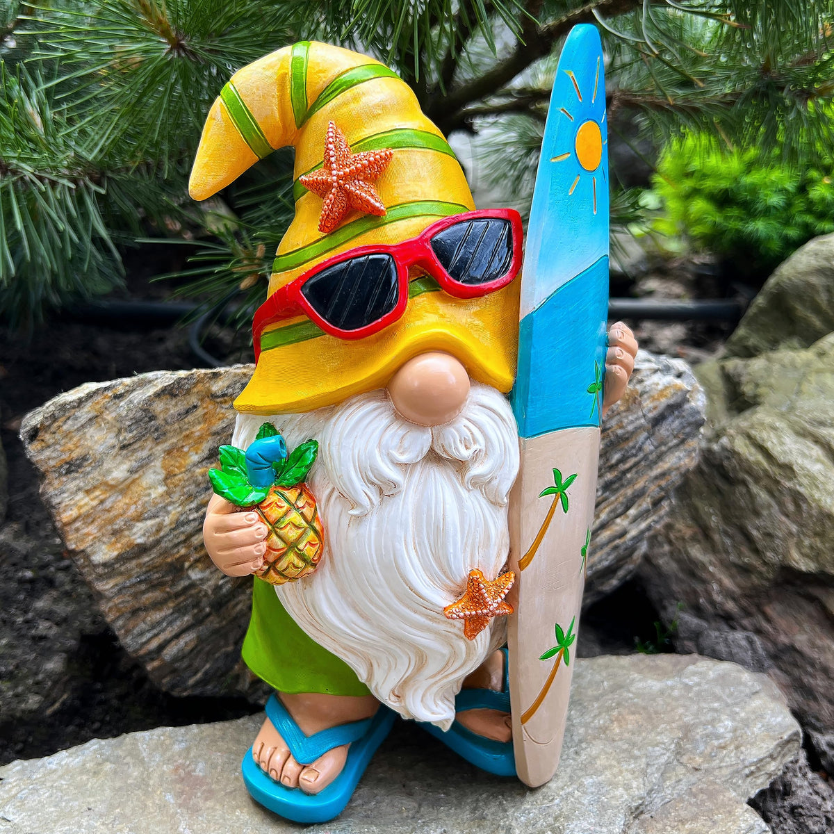 9.1-inch gnome statue fits porches, patios, and borders