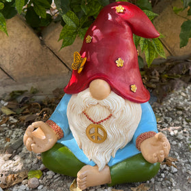 Mood Lab eco-friendly packaging protects the lawn gnome during shipping.
