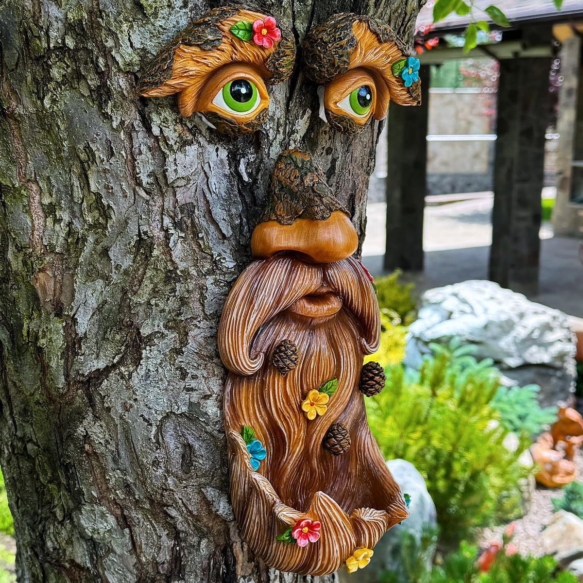 Mood Lab tree face shows small hooks for easy hanging installation.