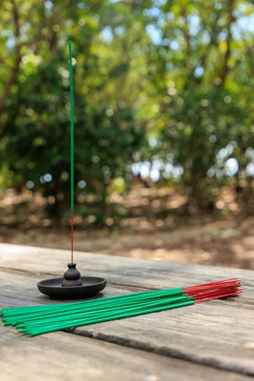 Mosquito Guard Deet-free label highlights natural ingredients.