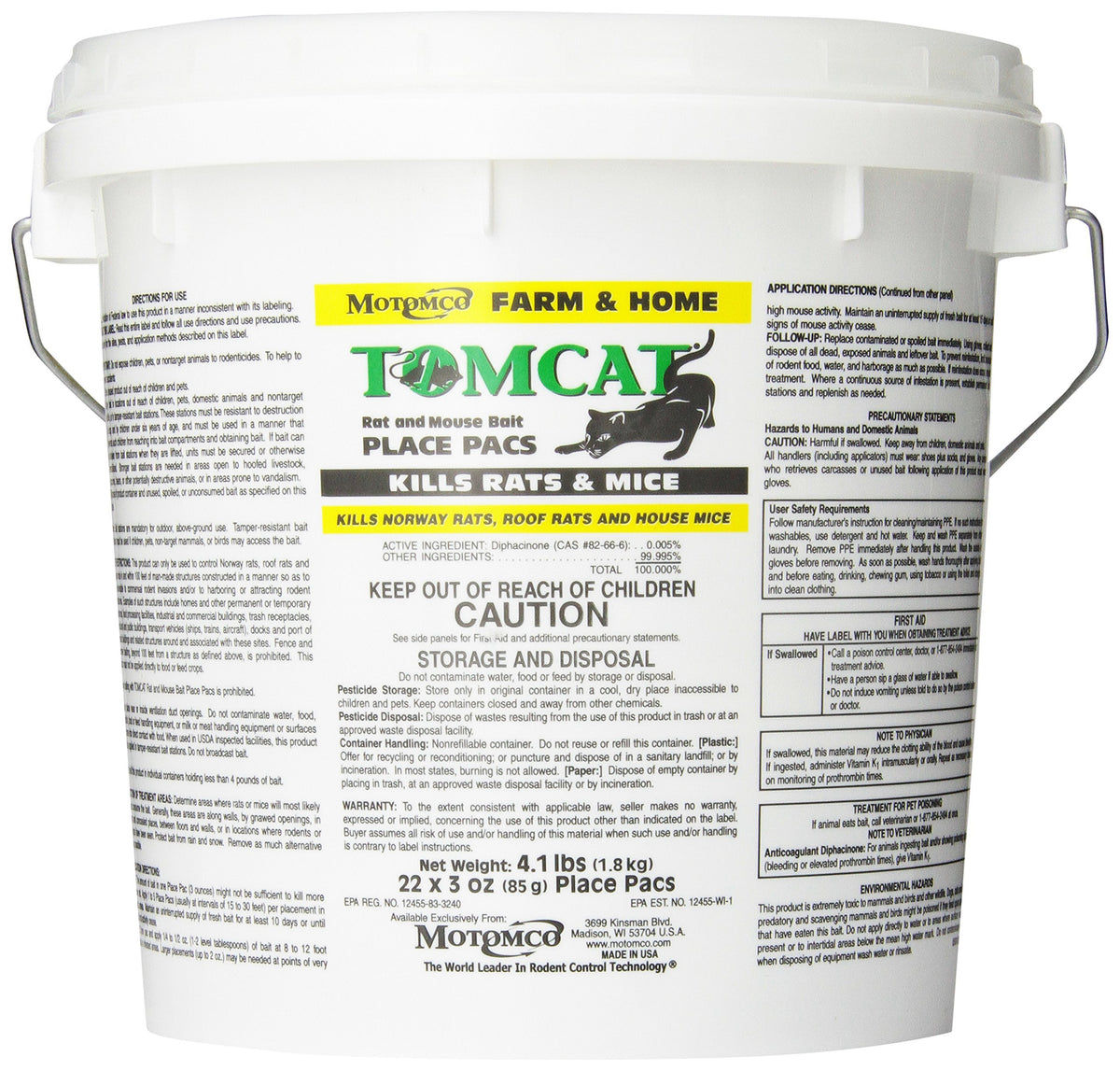 Motomco Tomcat bait pieces ready for easy dispensing in hand