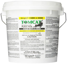 Motomco Tomcat bait pieces ready for easy dispensing in hand