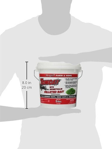 MOTOMCO Tomcat bromethalin pellets close-up ready-to-use bait for Norway rats and house mice.