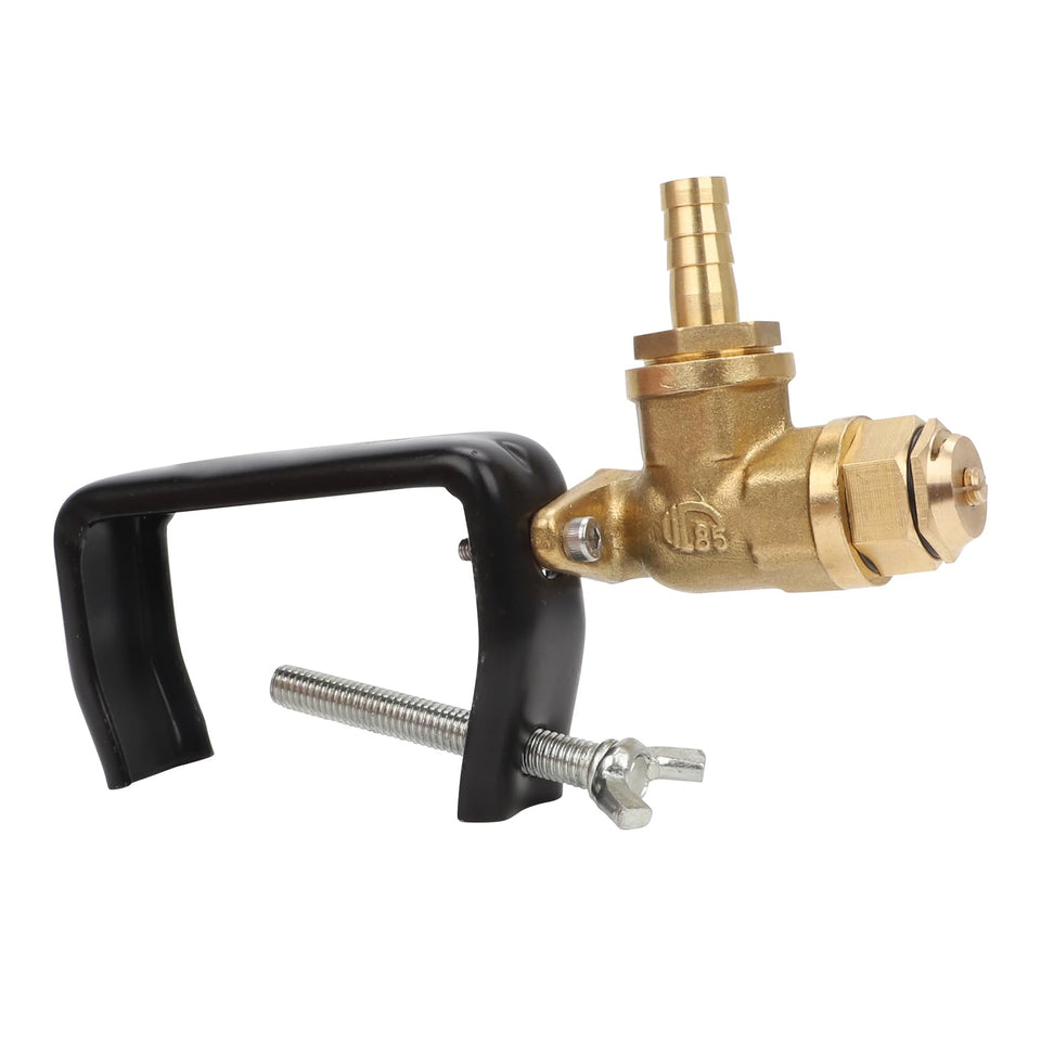 MOTOQUEEN Boomless sprayer nozzle, ATV side view, broad coverage for efficient spot spraying.