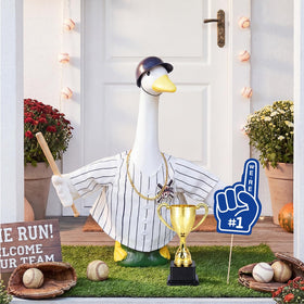 MOVINPE 23-inch goose outfit boosts curb appeal for baseball lovers.