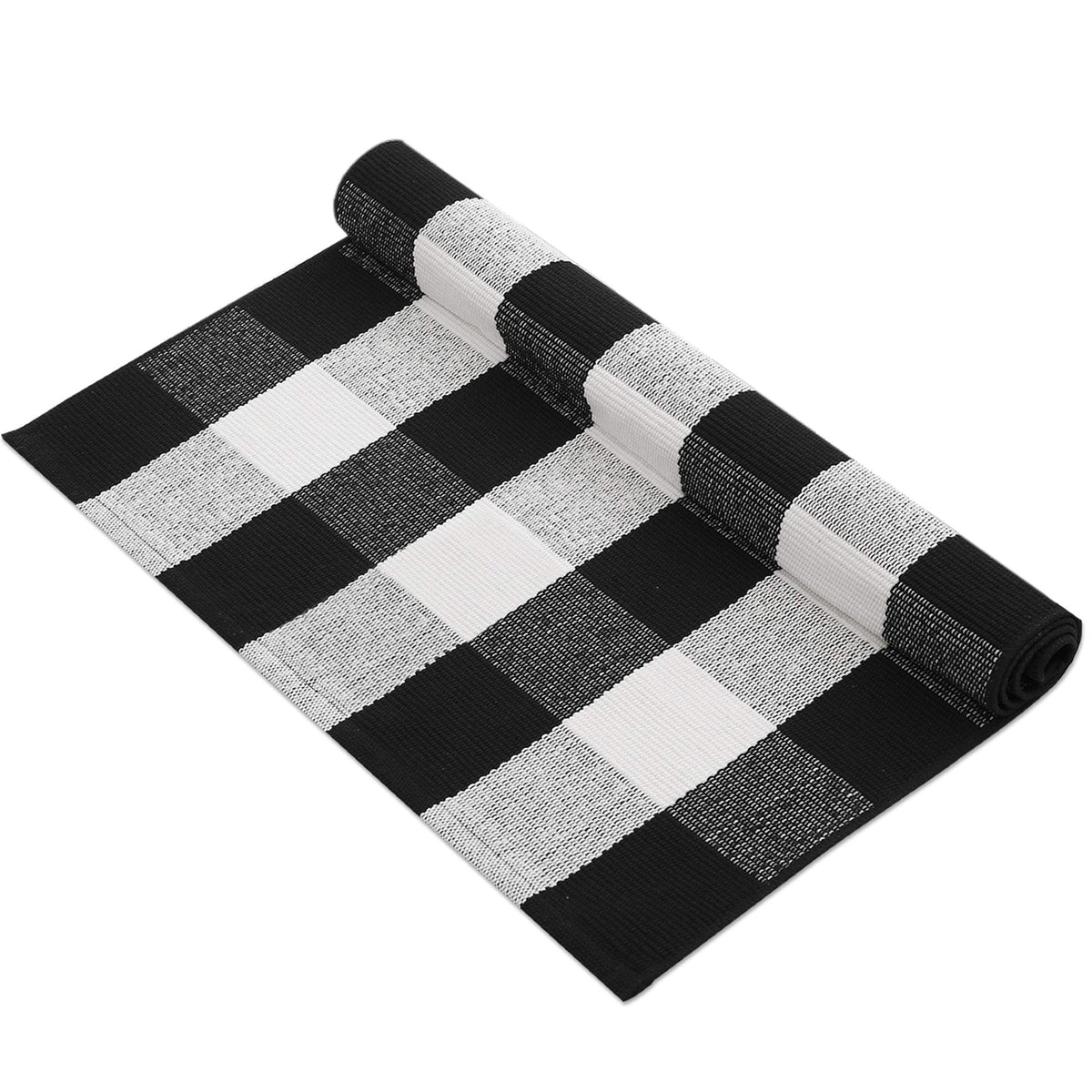 MUBIN rug makes a thoughtful housewarming gift with practical style.
