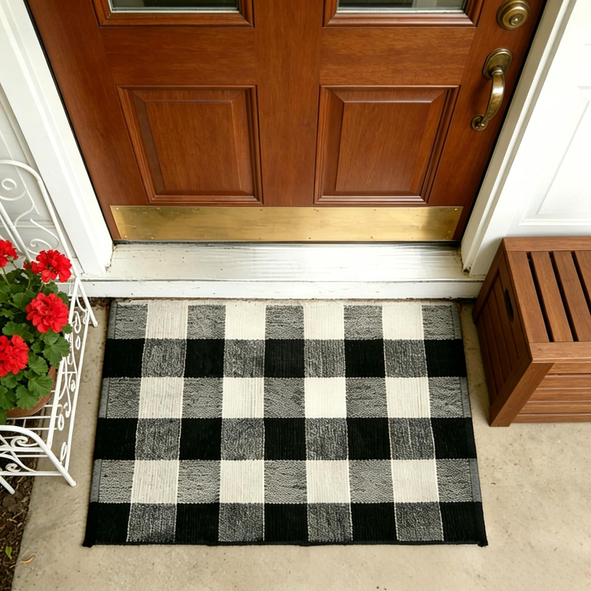 MUBIN outdoor indoor rug for entryways blends durability with soft cotton comfort.