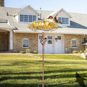 MUMTOP Garden decor combines function with bright color for outdoors