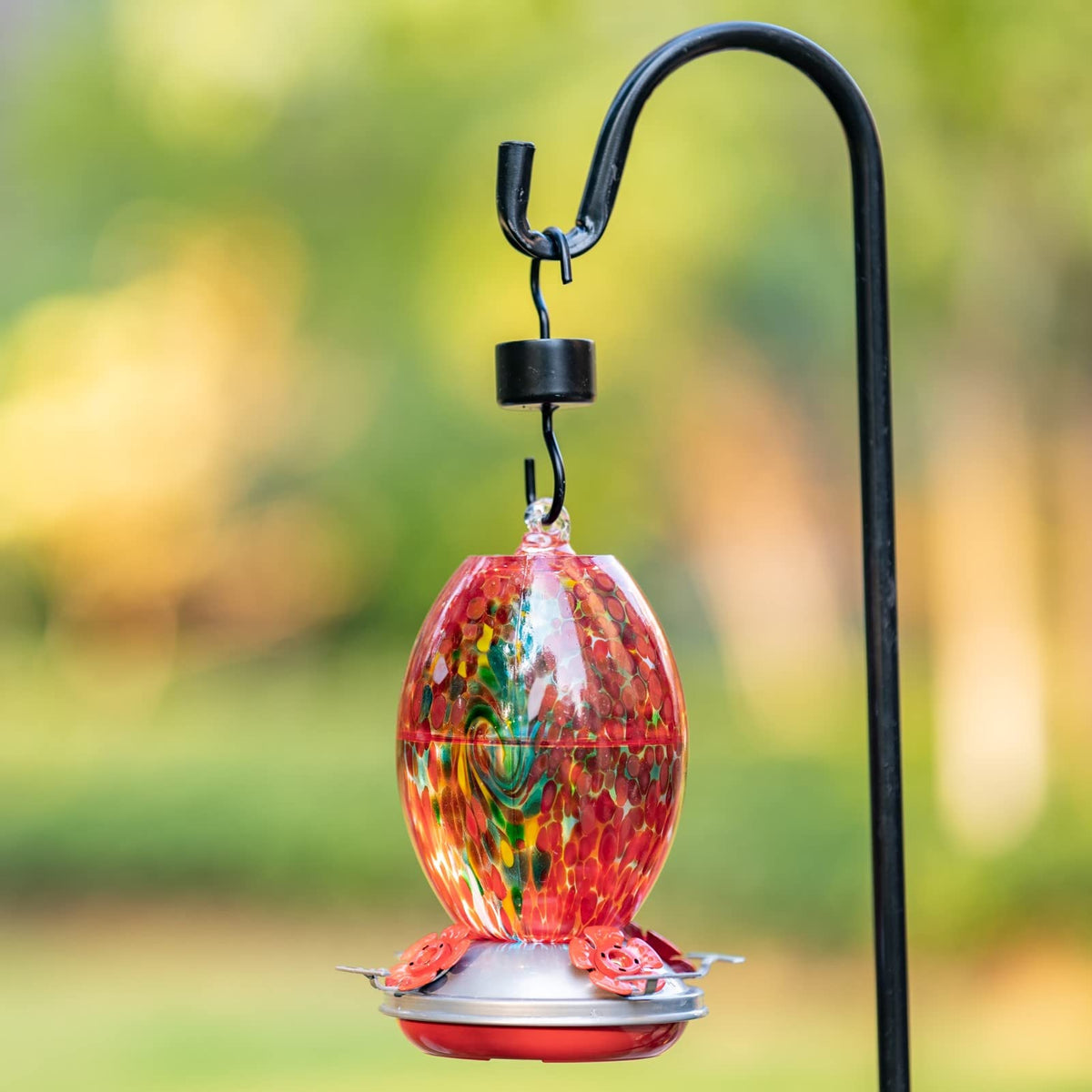 Muse Garden wide-mouth design makes refilling quick and easy