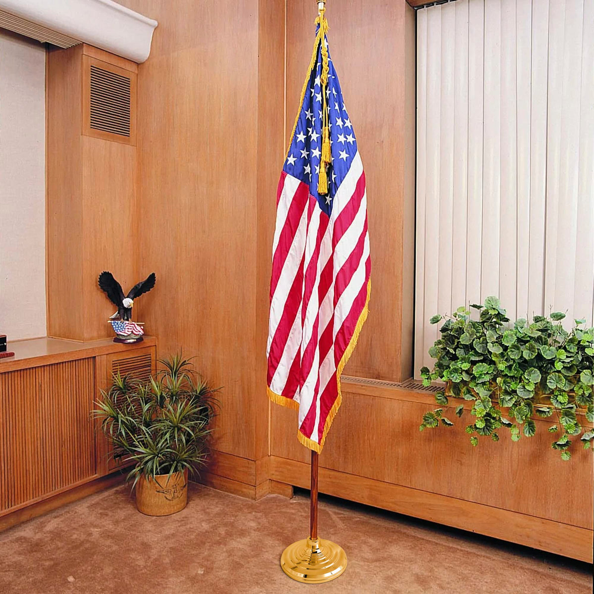 MVPRING floor base 12inch diameter provides sturdy support for flags.