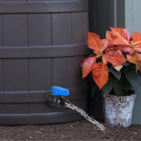 Mzcvriru rain-barrel installation shown for aquarium or garden use.