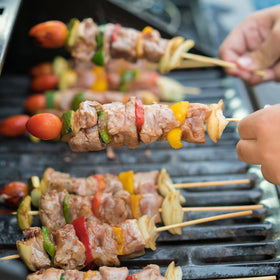 NadaKin 200-pack provides great value for gatherings, camping, and celebrations