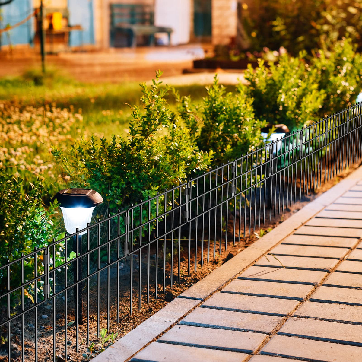 NANANARDOSO weather resistant fence panels ready for year-round use