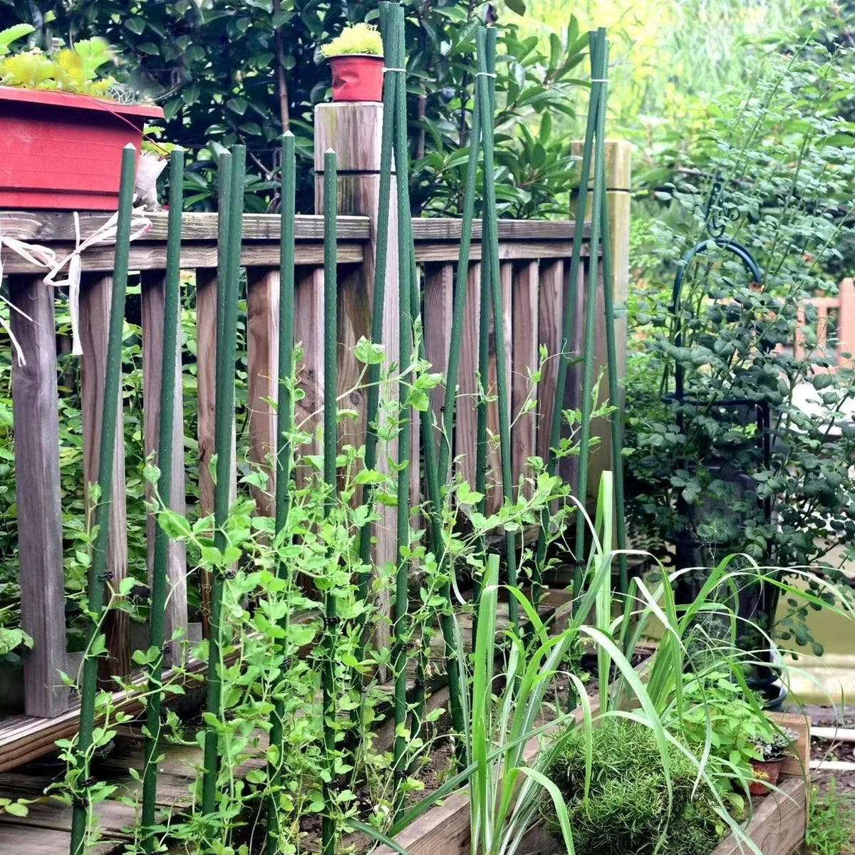 NANOPRETTY UV-protected stakes endure outdoor garden use