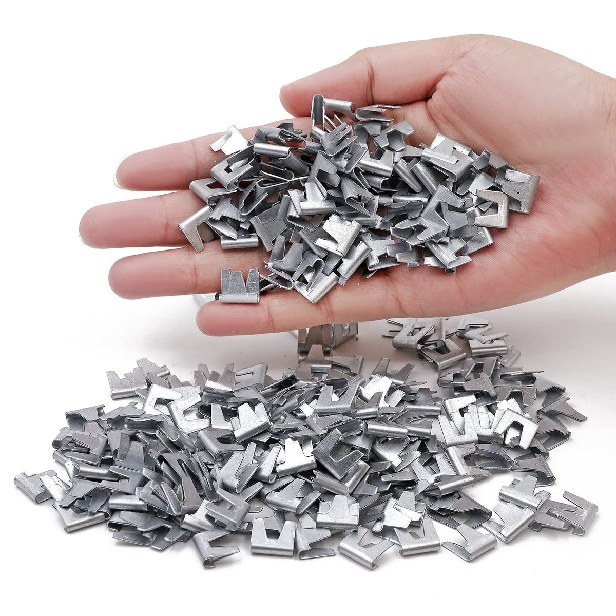 NAOEDEAH bulk wire clips are organized for versatile farm projects.