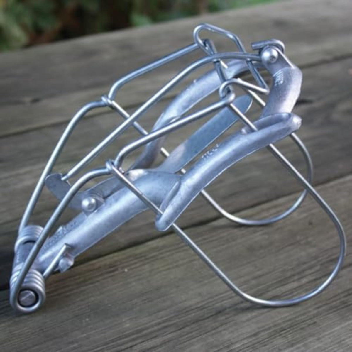 Nash 100 Choker Loop Mole Trap side view highlights corrosion-resistant galvanized steel.