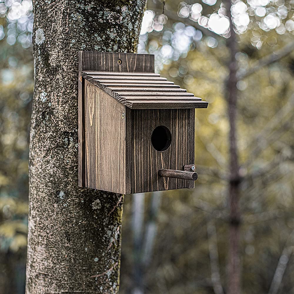 Natureylwl Weatherproof Bird House side view highlights compact design for small birds