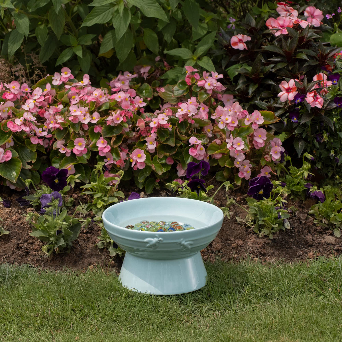Navaris bee watering station durable ceramic and glass components outdoors