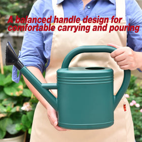 NERUB watering can with comfortable handle for easy pouring.