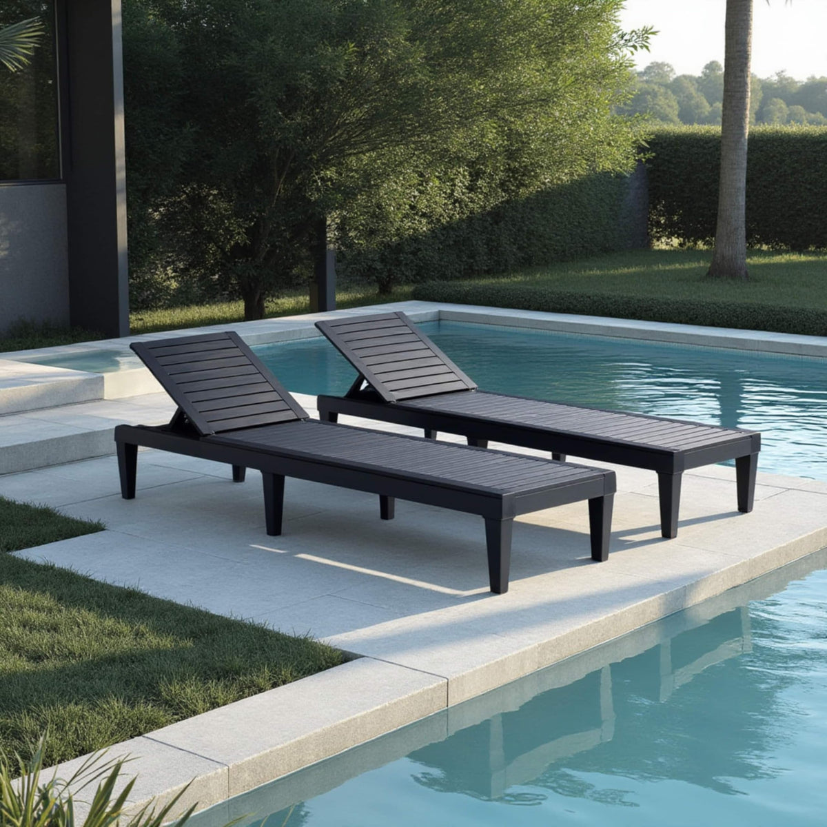 Nestl weatherproof polypropylene with wood grain design.