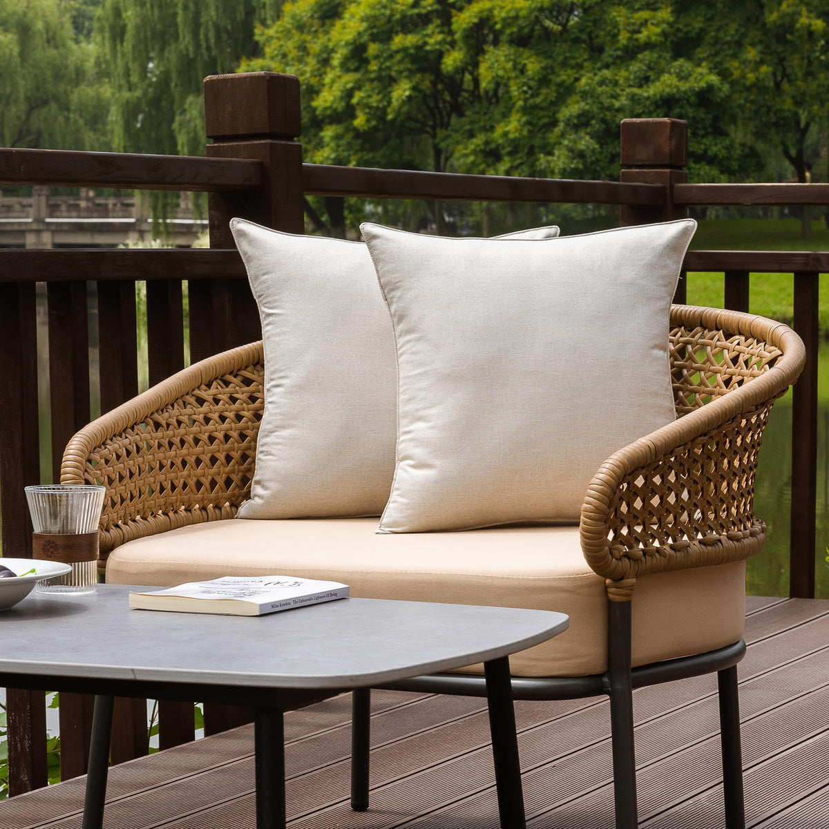 Lotus leaf coating on NiNi ALL pillow cover repels water for outdoor use.