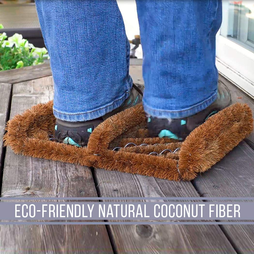NINAMAR boot scraper close-up shows coarse fibers for dirt removal