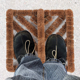 NINAMAR boot scraper mat endures daily traffic reliably