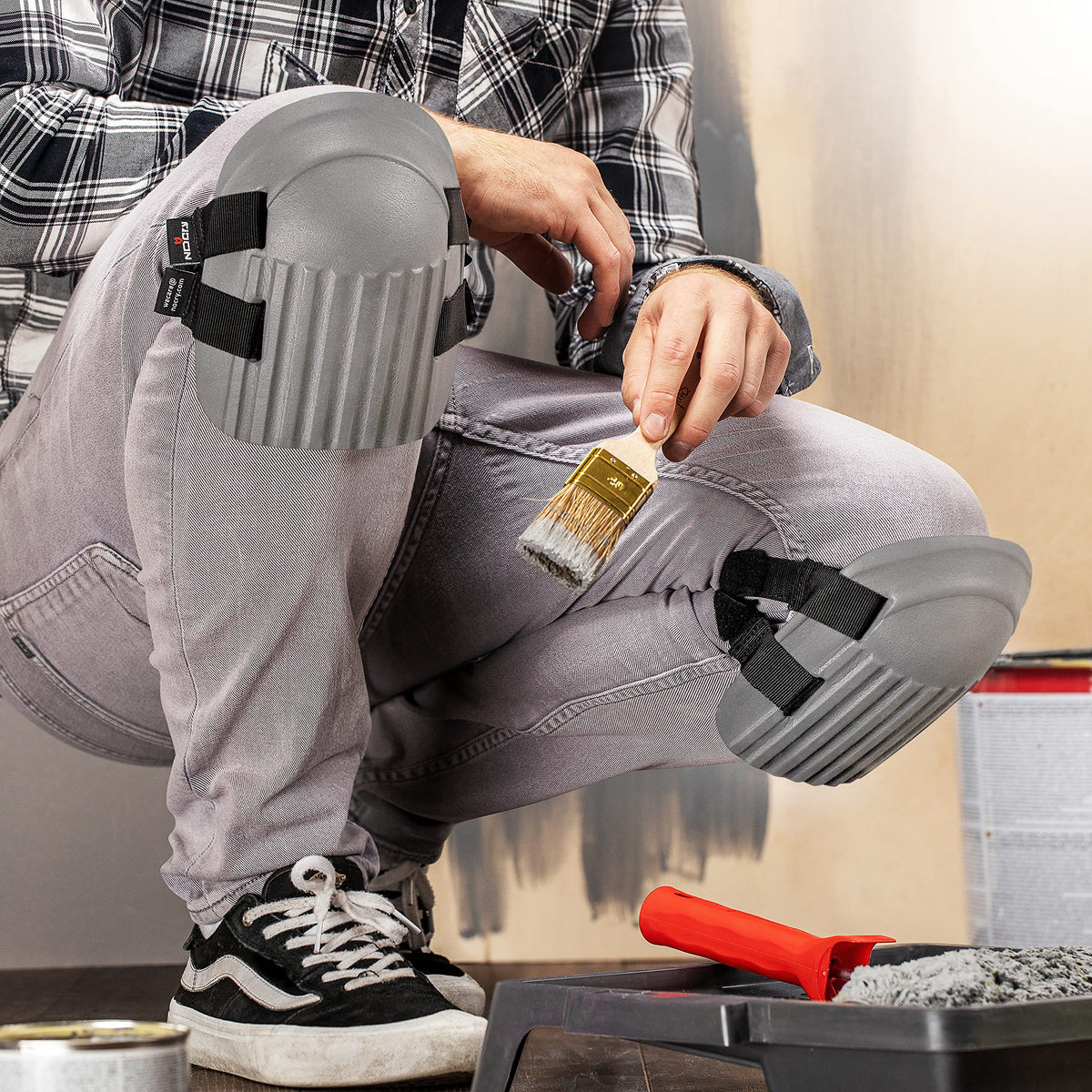 Waterproof outer layer protects against moisture in damp gardening tasks.