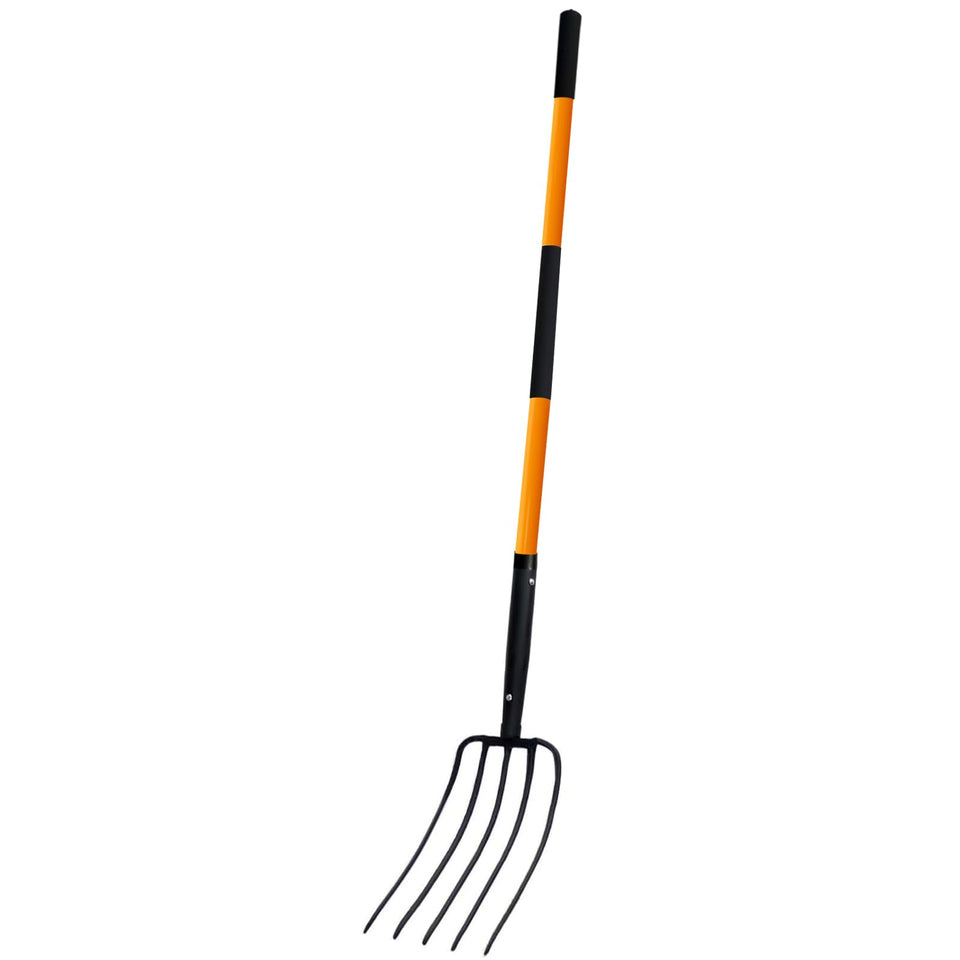 Nohovu 5-tine head close-up showing wide 8.26 inch width for larger mulch loads.
