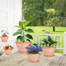 Nooulap weather-resistant pot offers durable color and everyday practicality.