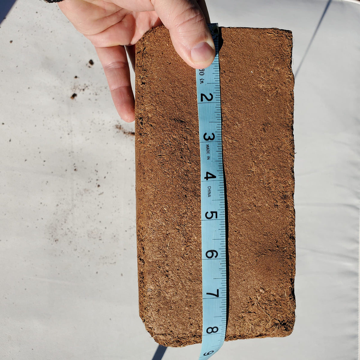 NUTRIFIELD Coco Coir Brick suitable for indoor and outdoor containers.