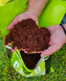 NUTRIFIELD Coco Coir pre-buffered with calcium supports stable pH and texture