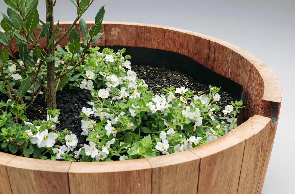 OAKENZ barrel feet compatibility demonstrates enhanced drainage and deck protection.