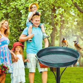 ODSNANIE detachable bowl makes cleaning and refilling quick and easy.