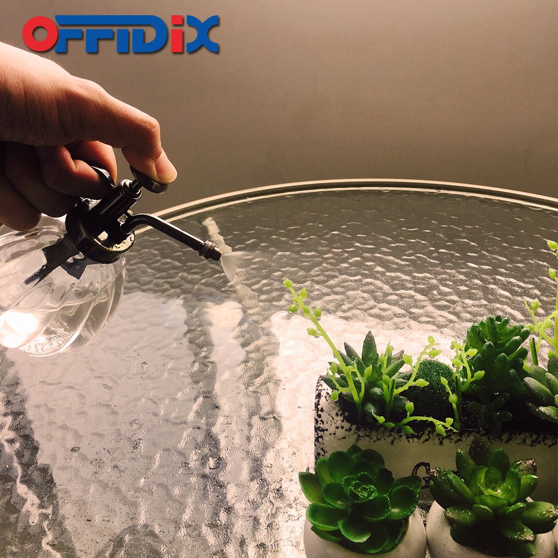 OFFIDIX gift-ready compact sprayer for gardeners.