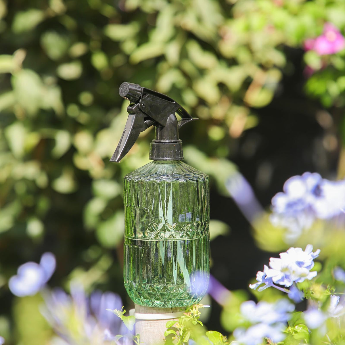OFFIDIX ideal for indoor and outdoor gardening with a comfortable grip