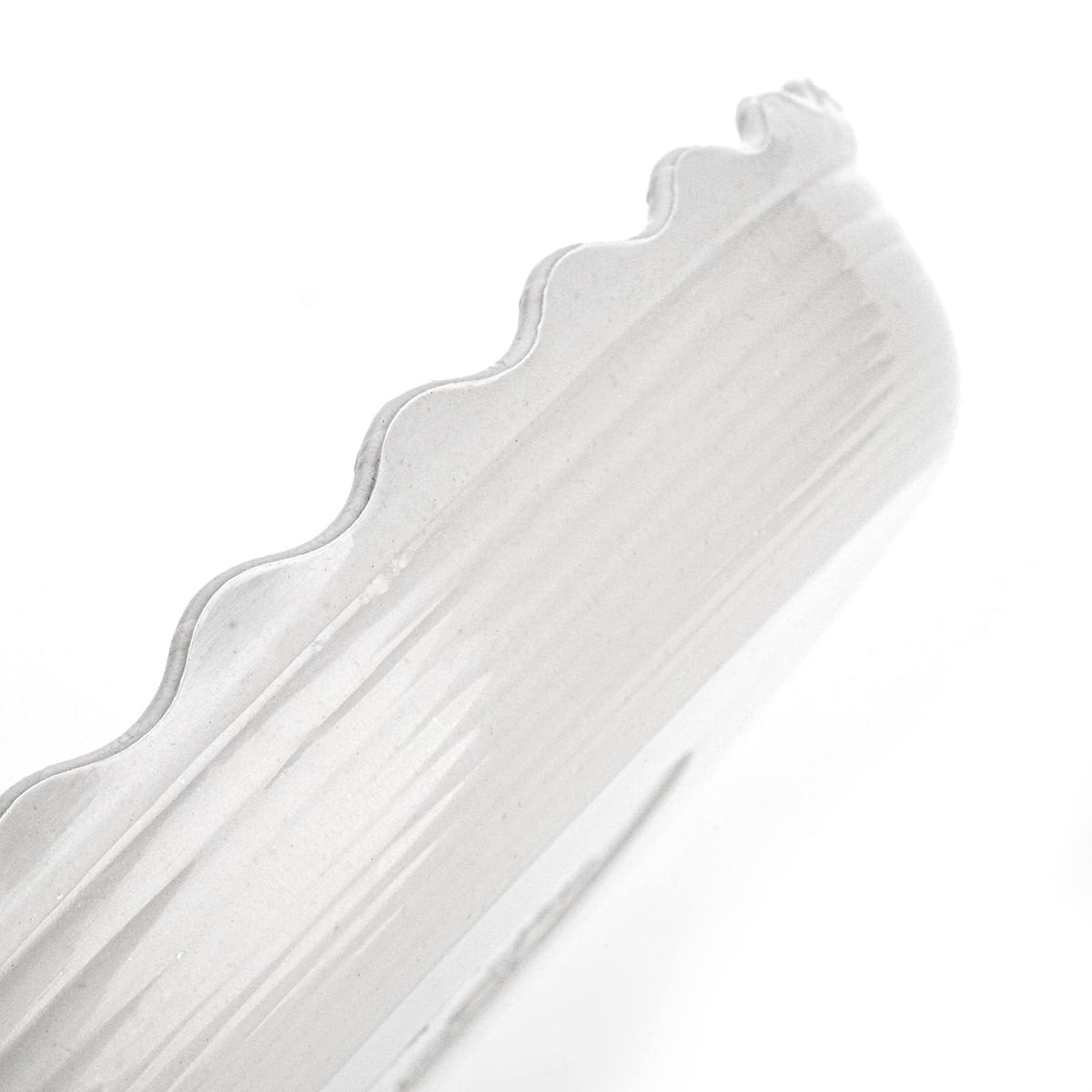 OFiSEXPT water catch plant saucer demonstrates efficient drainage for outdoor pots.