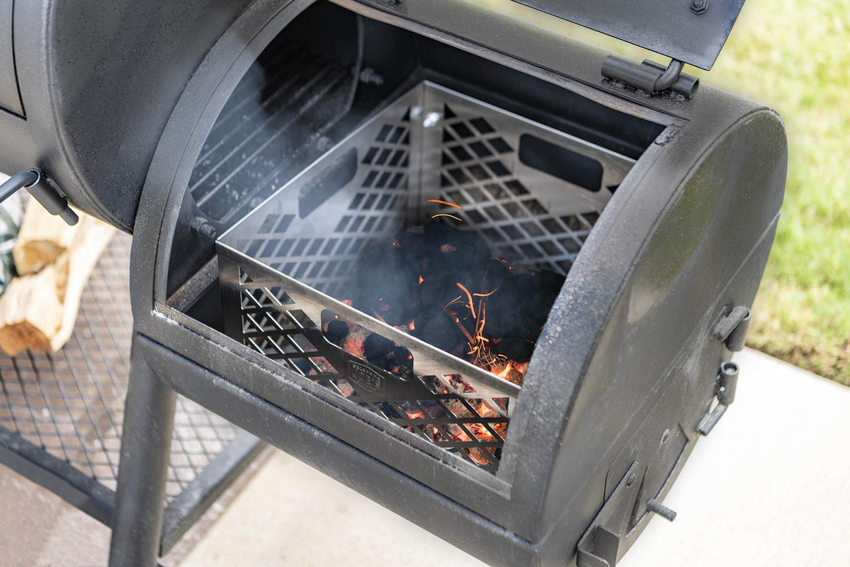 Oklahoma Joe's charcoal basket quick and easy to assemble