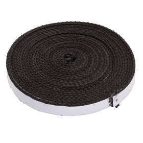 Oklahoma Joe's gasket close-up shows heat-resistant fiber-wool for durable smoke sealing.