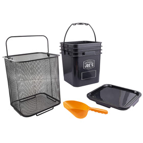 Oklahoma Joe's pellet bucket with lid on protects pellets from moisture.