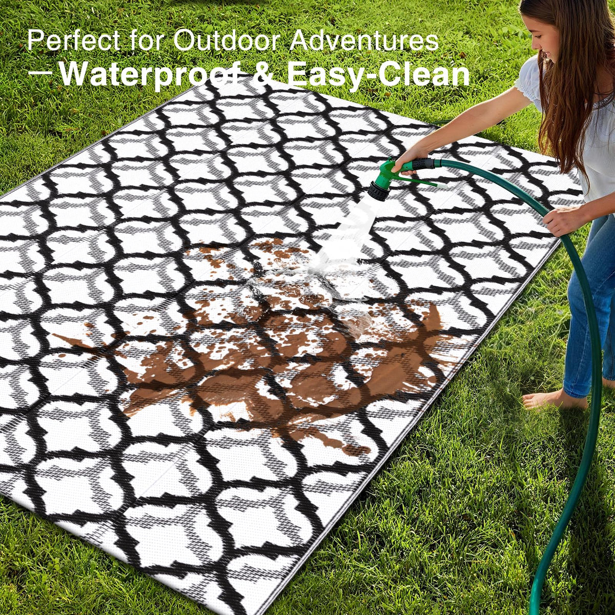 OLANLY reversible rug 5x8 with interlacing texture, ideal for camping and picnics.