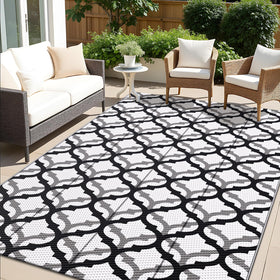 OLANLY reversible outdoor rug 5x8 with interlacing pattern for patios.