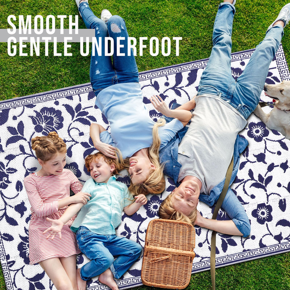 OLANLY soft underfoot outdoor rug ideal for barefoot relaxation on outdoor furniture.