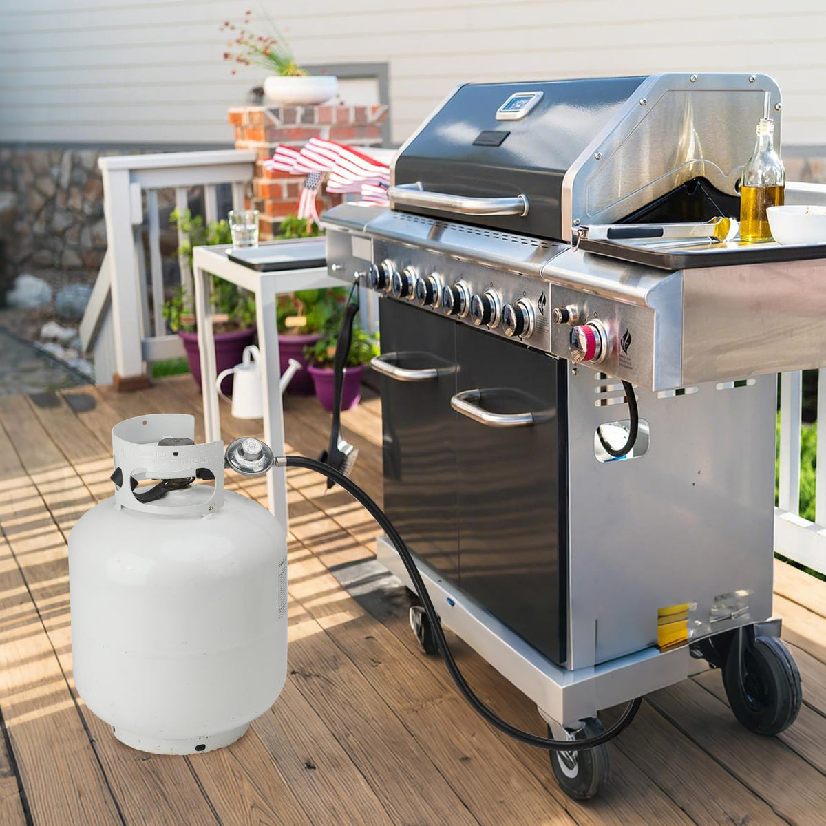 Onlyfire regulator rated at 80,000 BTU/h supports high-heat cooking options.