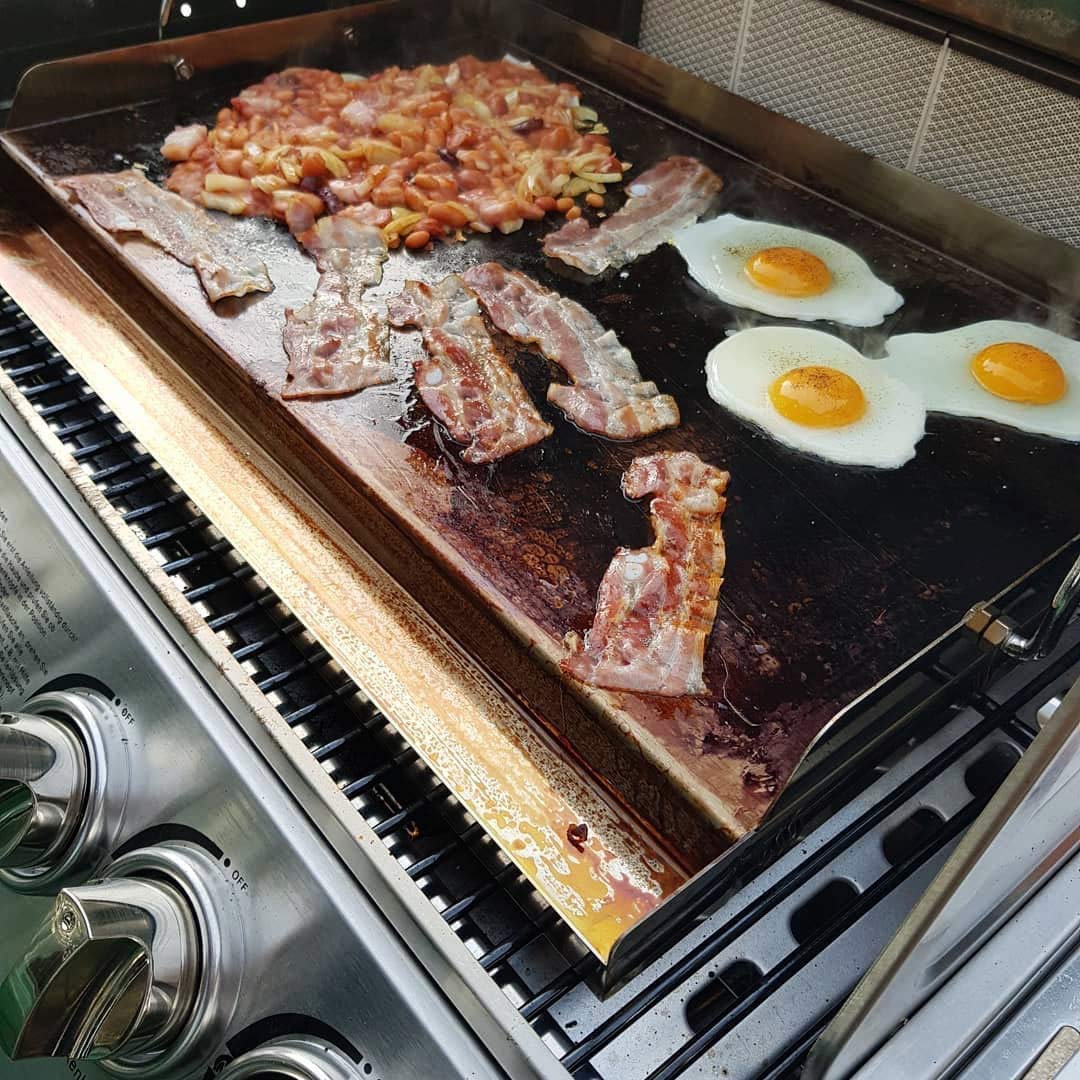 Onlyfire griddle wide surface ideal for tailgating and camping meals